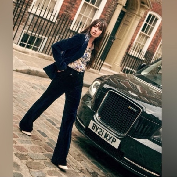 SEZANE NWT Blue & White Floral Printed Lightweight Silk Button Down Pierro Shirt - Picture 10 of 15